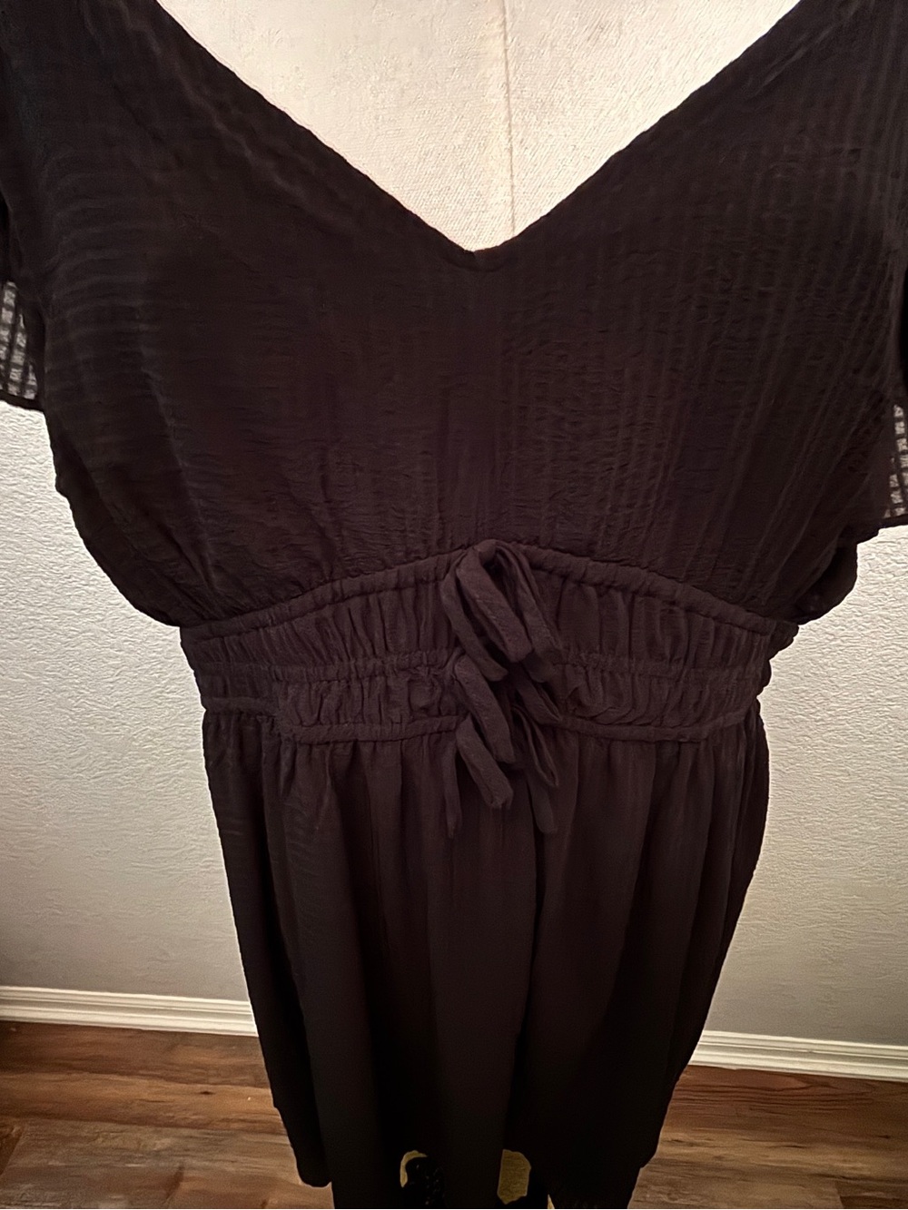 Maurices Black V-Neck Flutter Sleeve Tunic - Picture 4 of 15
